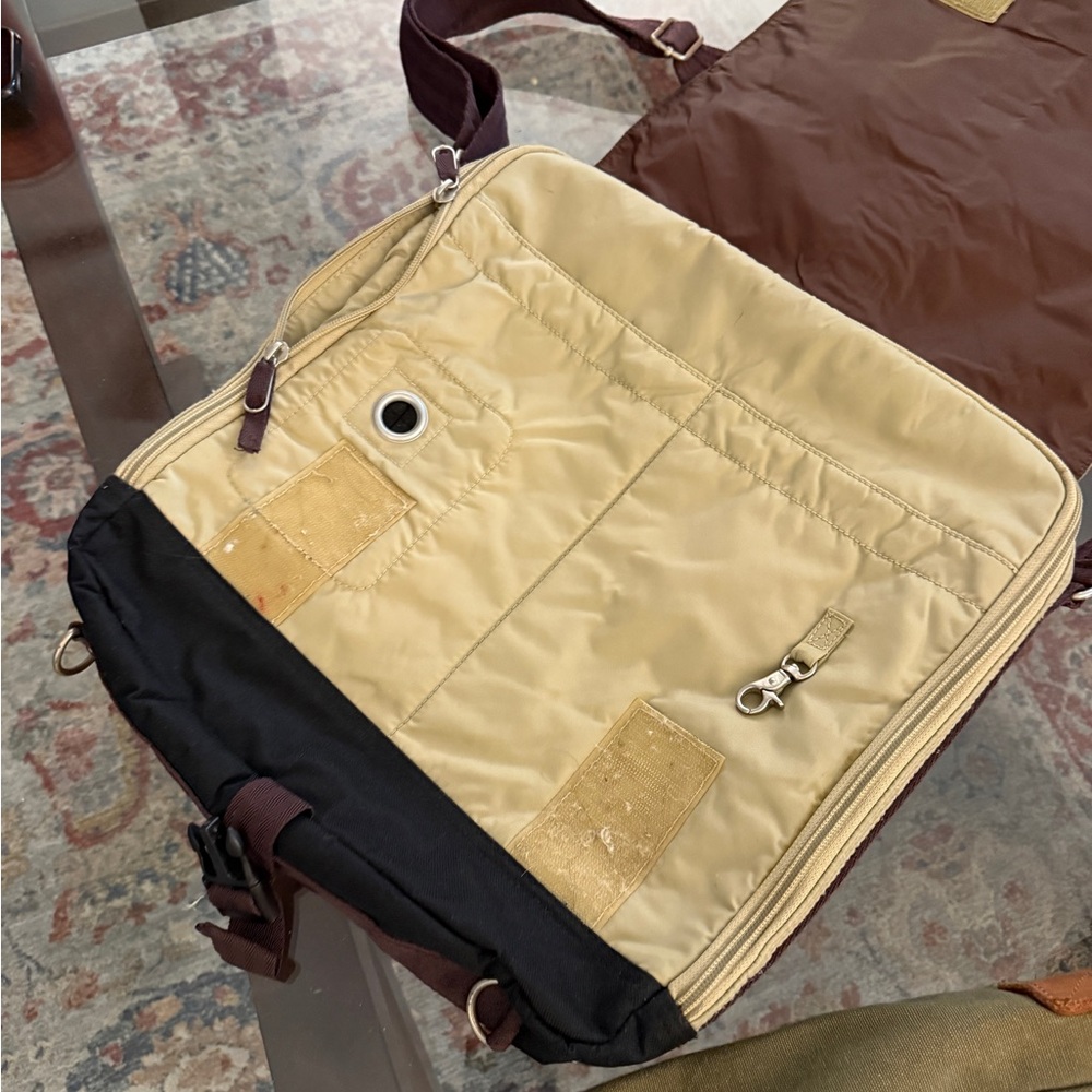 Ben Sherman Beige Canvas Messenger Bags - Picture 2 of 3